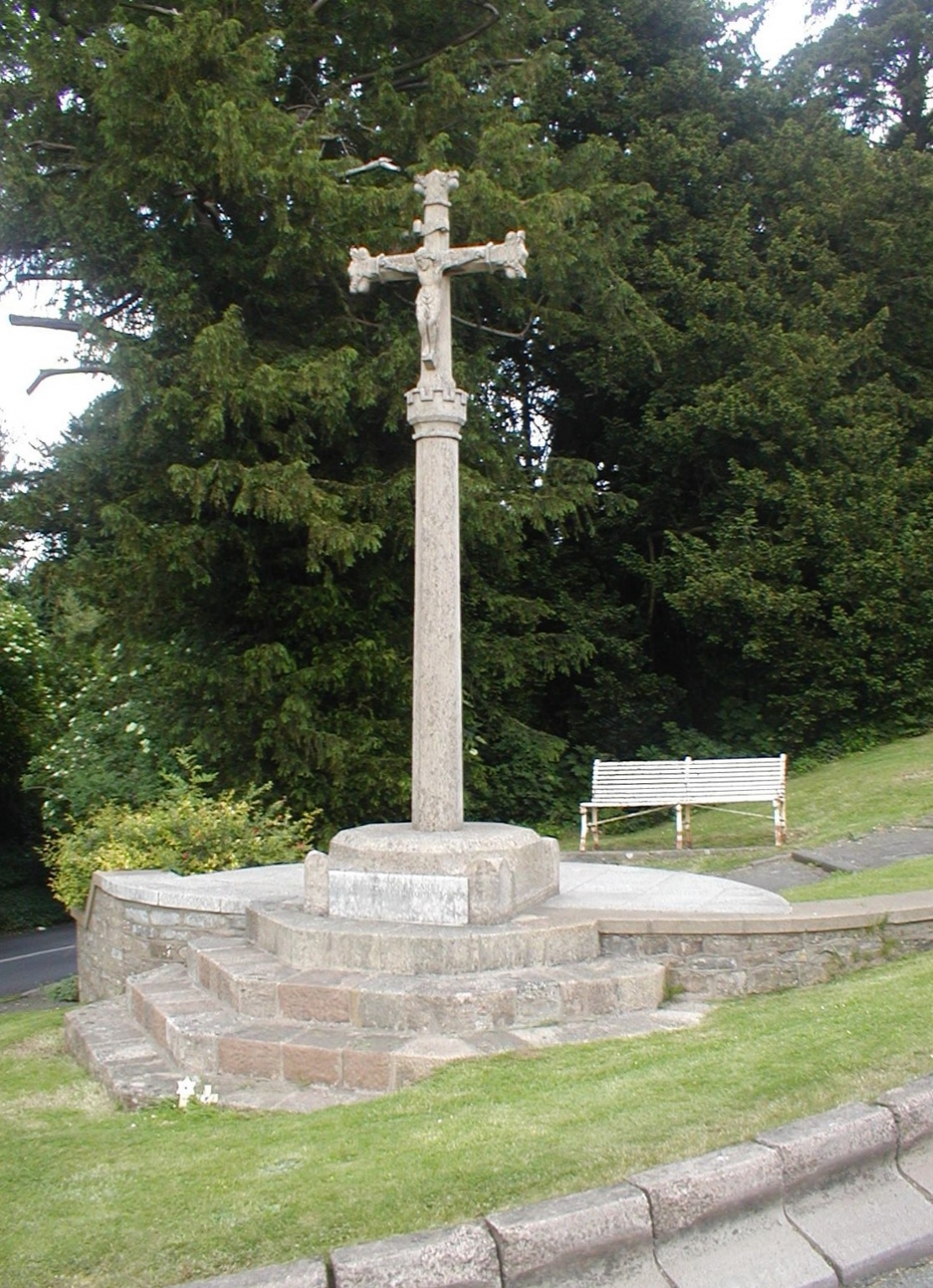 Almondsbury Village War Memorials Online
